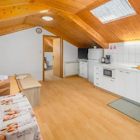 Apartments By The Sea Zambratija, Umag - 2557