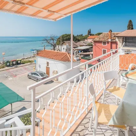 Apartments By The Sea Zambratija, Umag - 2557 Apartment Zambratija (Istria)